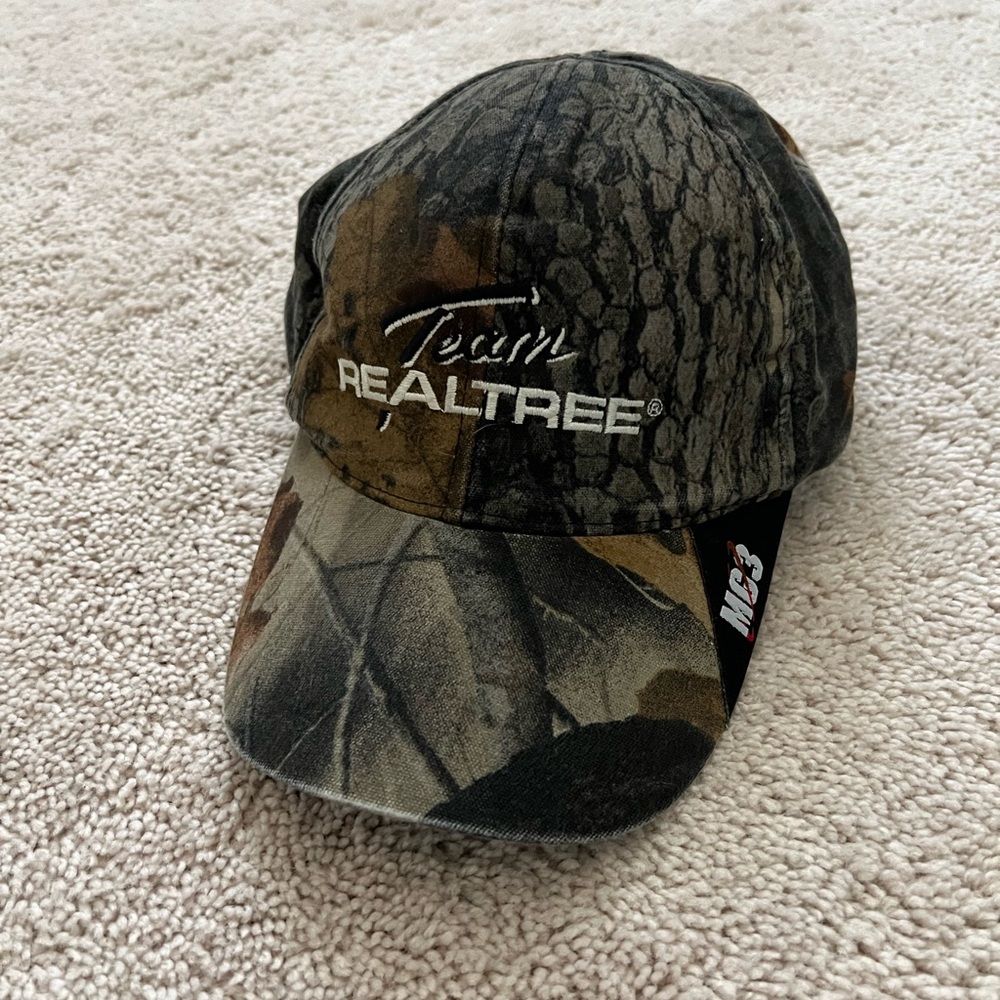 Realtree Camouflage Cap with Embroidered Logo
